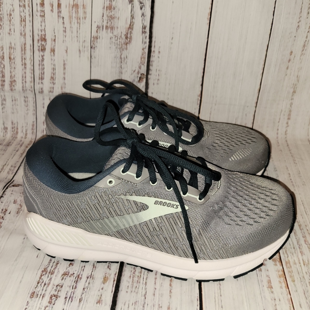 Brooks Addiction GTS 15 Women's Extra Wide Size 7.5